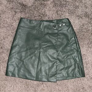 Francesca's Olive Skirt Size Large - New